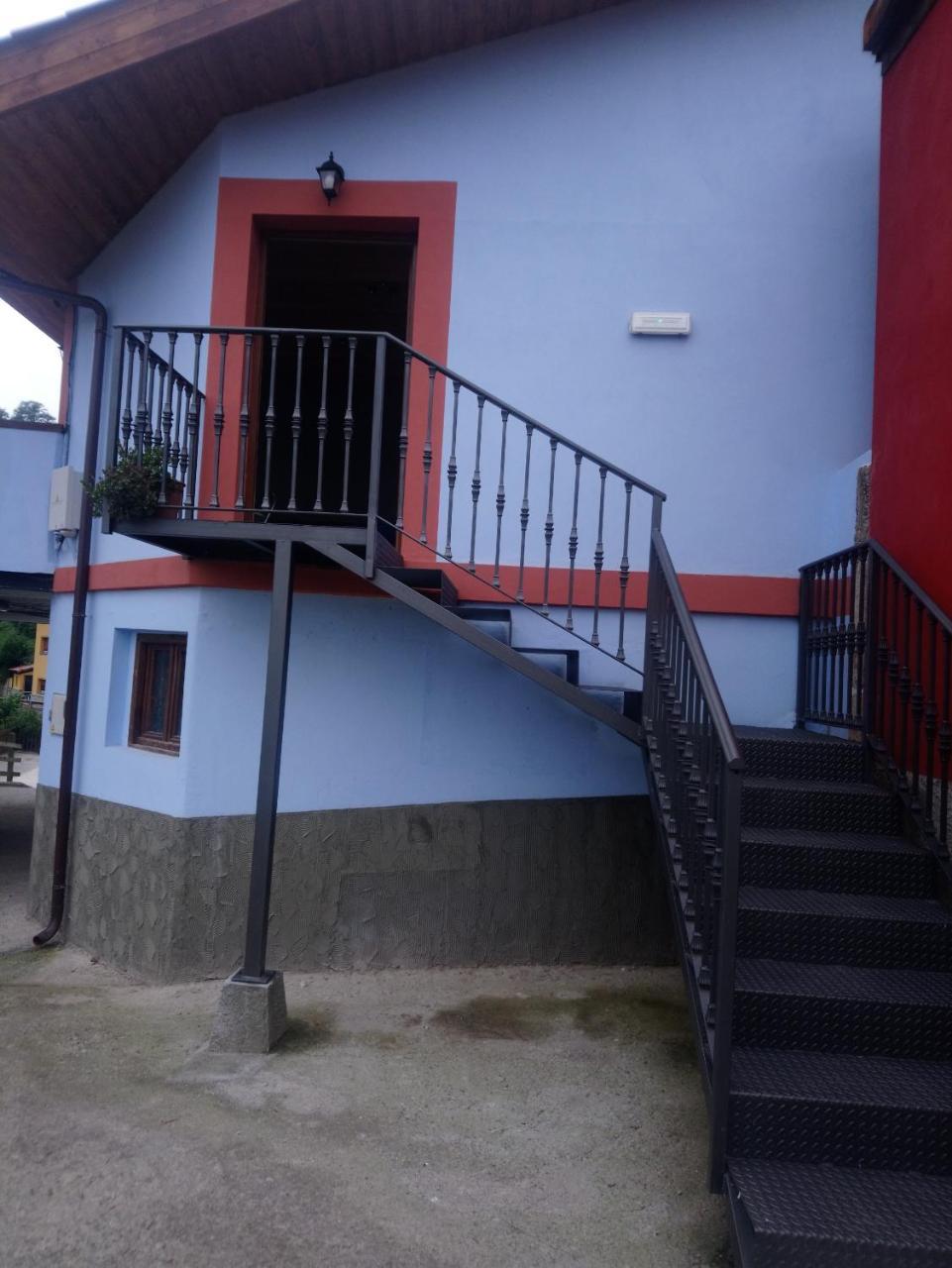 La Besnada Apartment Nieda Exterior photo